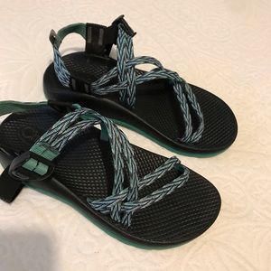 Chacos!